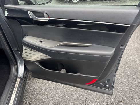 Used 2021 Hyundai Palisade Limited image 14