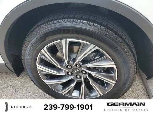 New 2025 Lincoln Aviator Premiere image 11