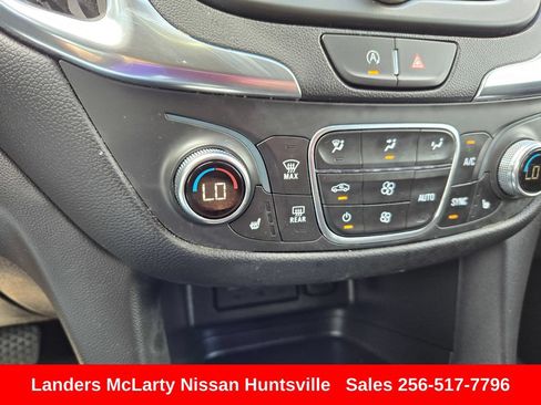 Used 2024 Chevrolet Equinox LT AWD/4WD image 20