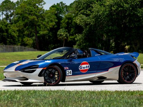 New 2024 McLaren 750S Spider image 5