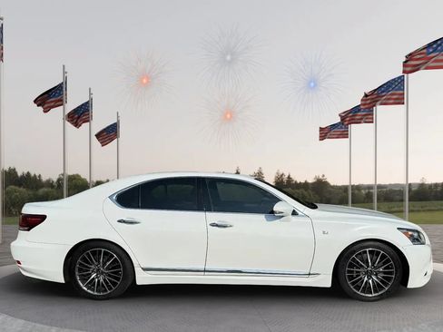 Used 2014 Lexus LS 460 w/ F Sport Package RWD image 7