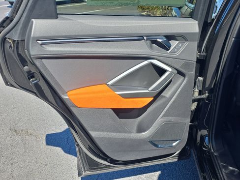 Used 2020 Audi Q3 2.0T Premium Plus image 12