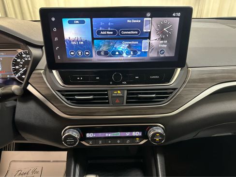 New 2025 Nissan Altima 2.5 SV image 6