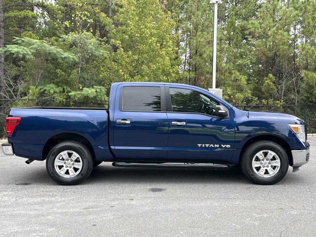 Used 2019 Nissan Titan SV AWD/4WD image 8