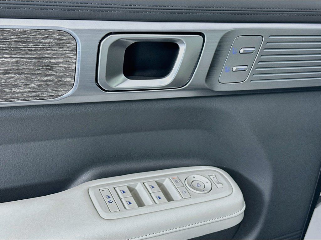New 2027 Hyundai Santa Fe Limited AWD/4WD image 19