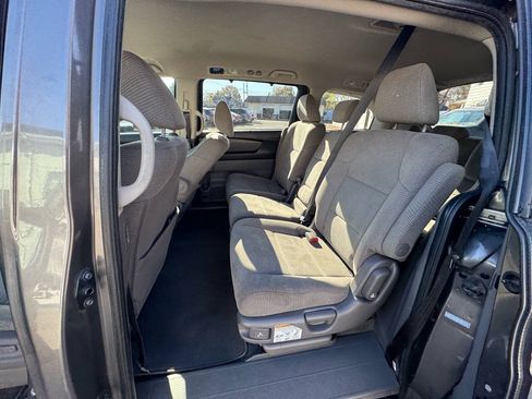 Used 2011 Honda Odyssey EX image 34