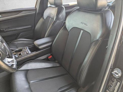 Used 2024 Kia K5 GT-Line w/ GT-Line Premium Package AWD/4WD image 17