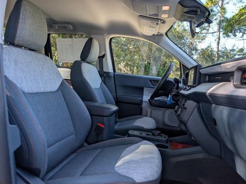 Used 2023 Ford Maverick XLT w/ XLT Luxury Package image 19