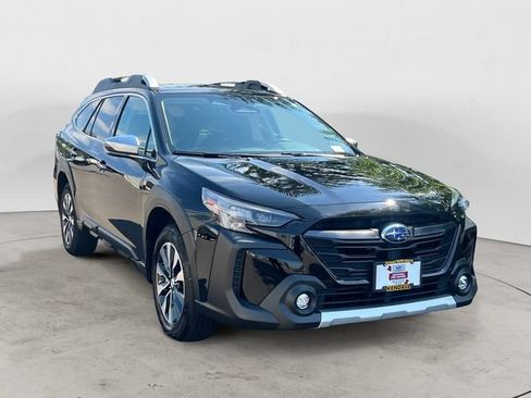 Used 2025 Subaru Outback Touring XT AWD/4WD image 3