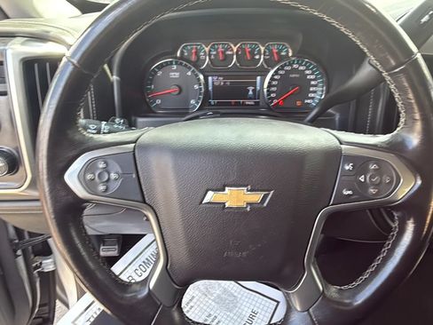 Used 2018 Chevrolet Silverado 1500 LTZ AWD/4WD image 17