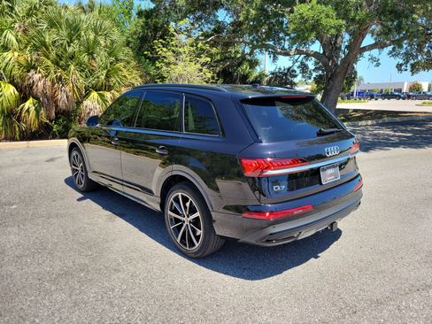 Used 2021 Audi Q7 3.0T Premium Plus w/ Premium Plus Package AWD/4WD image 6
