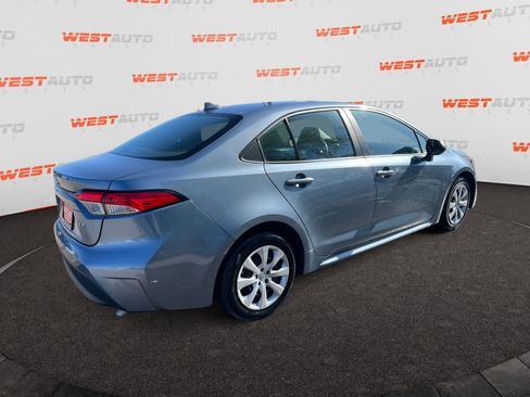 Used 2023 Toyota Corolla LE FWD image 5