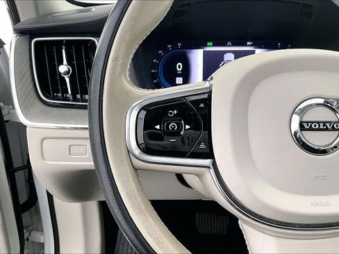 Used 2024 Volvo XC60 B5 Ultimate image 27
