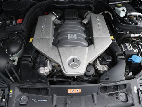 Used 2012 Mercedes-Benz C 63 AMG Coupe image 54