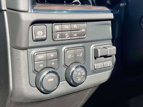 New 2026 Chevrolet Suburban Premier w/ Sun And Tow Package image 12