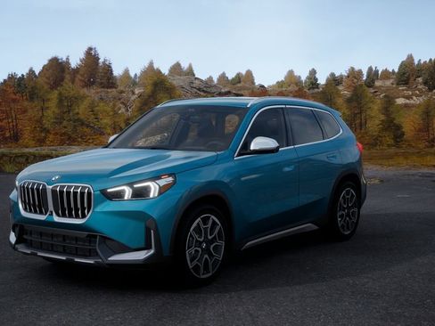 Used 2025 BMW X1 xDrive28i w/ Technology Package image 18