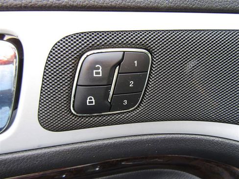 Used 2013 Ford Explorer Limited image 10