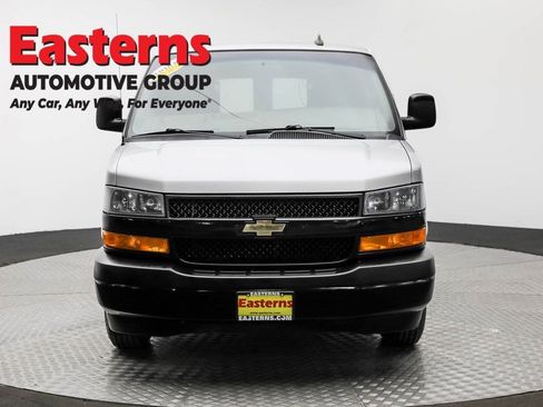 Used 2018 Chevrolet Express 2500 w/ Enhanced Convenience Package image 2