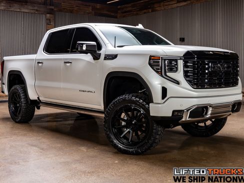 Used 2024 GMC Sierra 1500 Denali Ultimate image 1