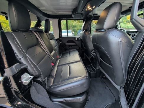 Used 2021 Jeep Wrangler Unlimited Sahara 4xe image 19