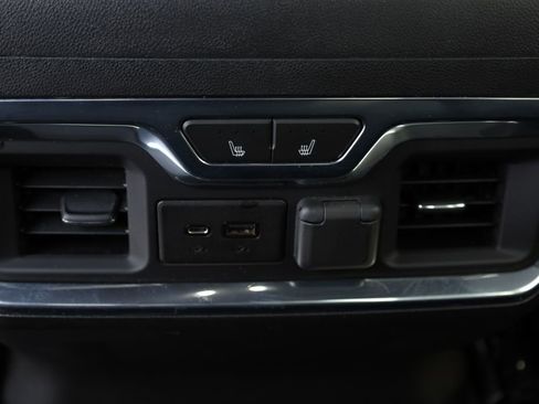 Used 2021 GMC Sierra 1500 AT4 w/ AT4 Value Package image 36