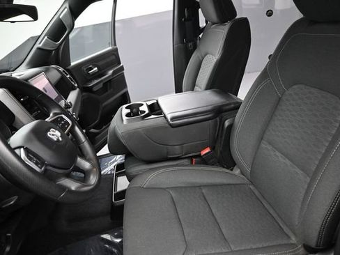 Used 2025 RAM 1500 Warlock AWD/4WD image 14