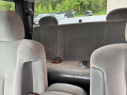 Used 2005 Chevrolet Silverado 1500 Z71 w/ Safe And Sound Package image 20