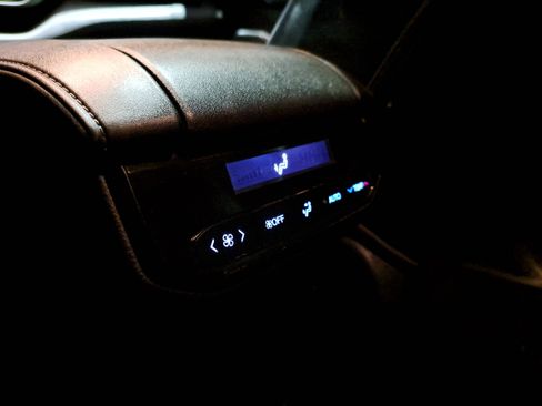 Certified 2021 Toyota Highlander XLE image 14