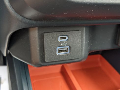 Certified 2022 Ford Maverick XLT w/ Equipment Group 300A Standard image 21