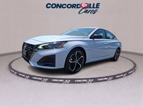 Certified 2024 Nissan Altima 2.5 SR FWD image 4