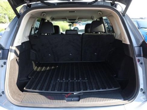 Certified 2025 Nissan Rogue SV AWD/4WD image 7