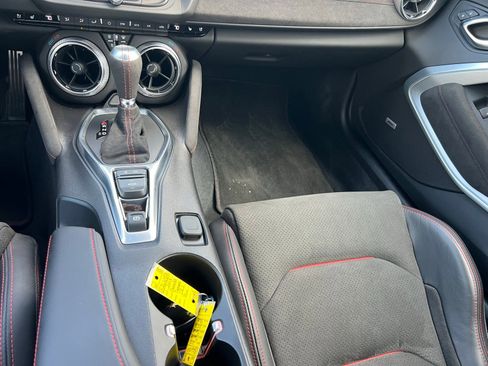 Used 2018 Chevrolet Camaro ZL1 image 33
