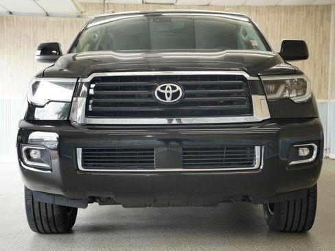 Used 2019 Toyota Sequoia TRD Sport w/ TRD Sport Premium Package RWD image 3