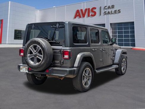 Used 2023 Jeep Wrangler Unlimited Sahara AWD/4WD image 6