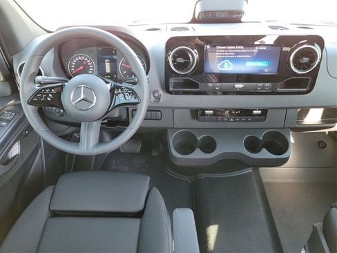 New 2025 Mercedes-Benz Sprinter 2500 image 6