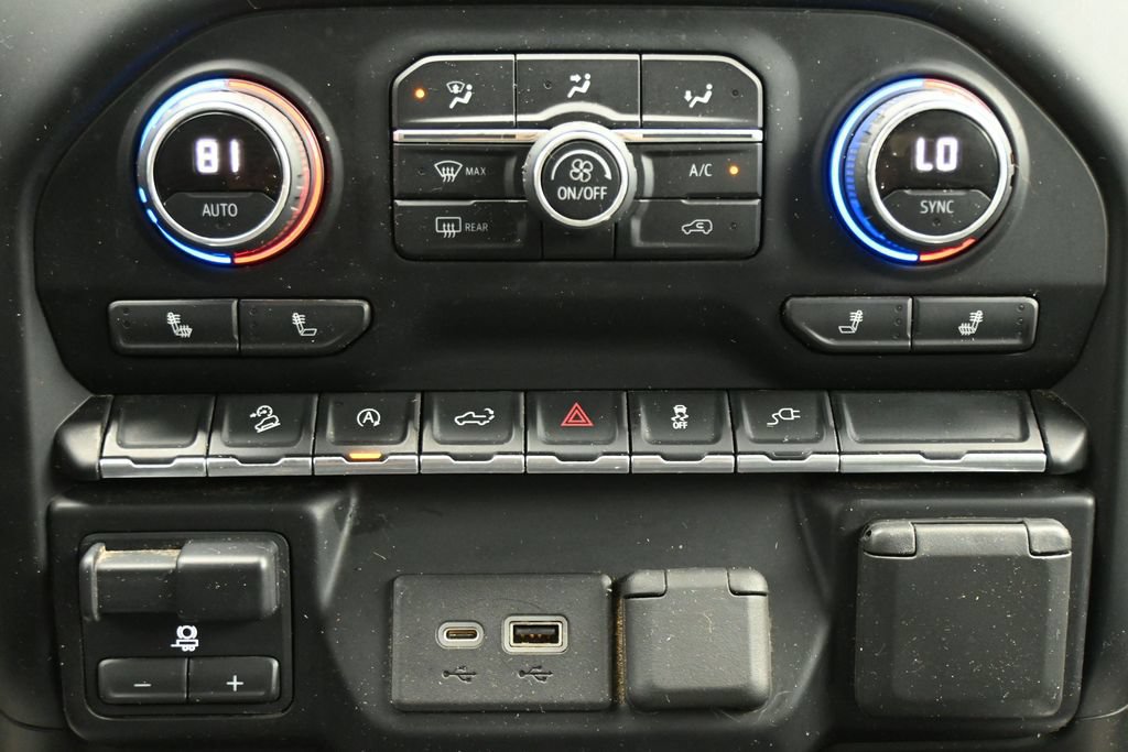 Used 2021 Chevrolet Silverado 1500 RST AWD/4WD image 19