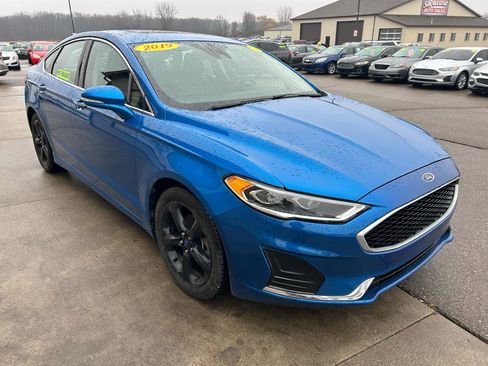 Used 2019 Ford Fusion SEL image 2