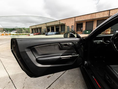 Used 2019 Ford Mustang Shelby GT350 w/ Technology Package image 16