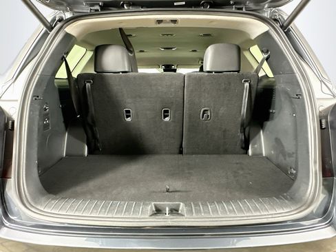 Used 2025 Hyundai Palisade SEL FWD image 31