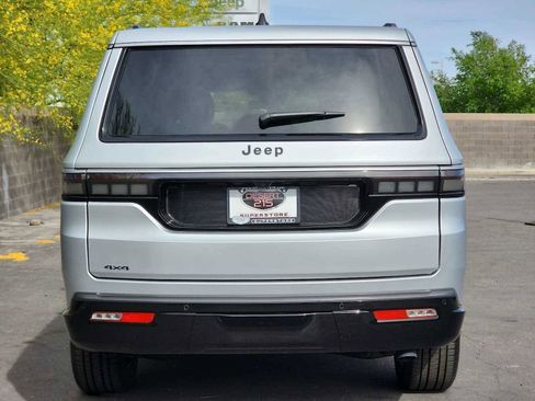 New 2026 Jeep Grand Wagoneer L 4WD w/ Premium Group I image 22