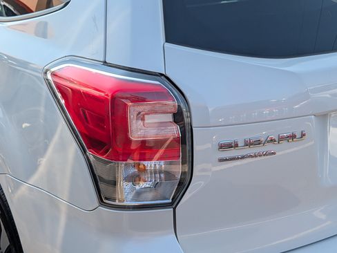 Used 2018 Subaru Forester 2.5i Premium AWD/4WD image 17