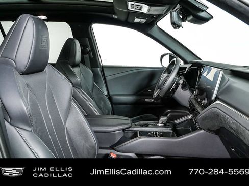 Used 2024 Lexus TX 500h AWD w/ Technology Package image 22
