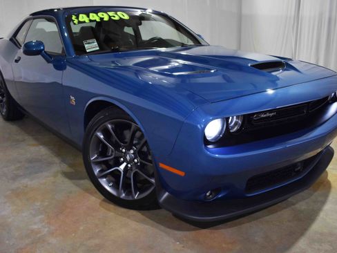 Used 2023 Dodge Challenger R/T Scat Pack w/ Plus Package image 3