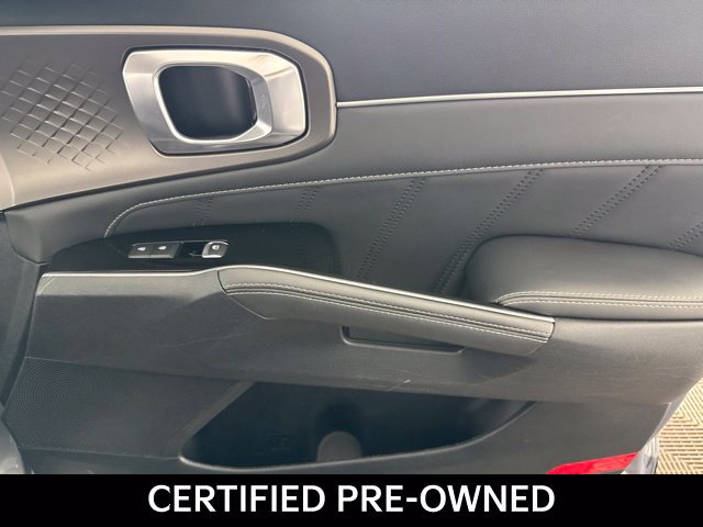 Certified 2025 Kia Sorento SX FWD image 25