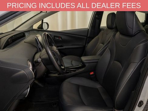 Used 2021 Toyota Prius Prime XLE FWD image 10