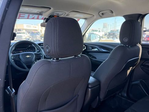 Used 2023 Chevrolet TrailBlazer LT image 25