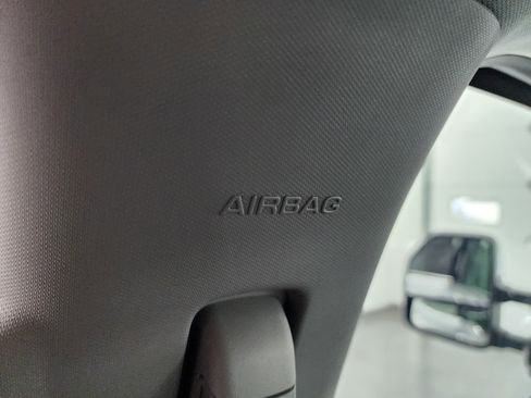 Used 2024 Ford F250 Lariat w/ Chrome Package image 45