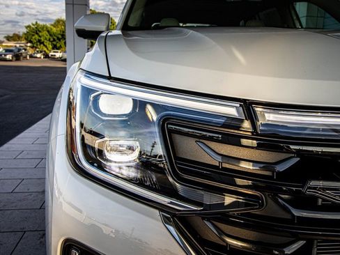 New 2026 Volkswagen Atlas SEL Premium R-Line image 7