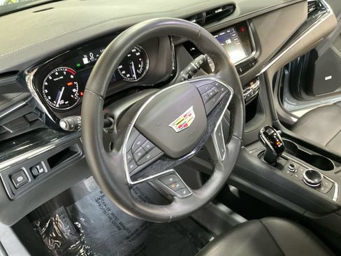 Used 2021 Cadillac XT5 Premium Luxury AWD/4WD image 24