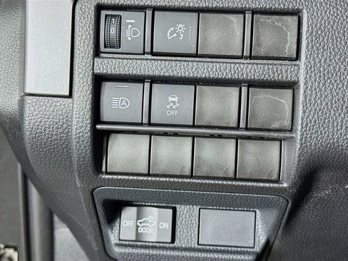 Used 2024 Toyota Tacoma TRD Off-Road image 14